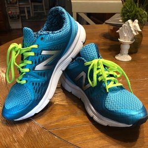 New Balance 775 v2.  Size 10.5